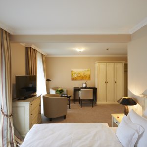 Bild 3/5 Bild 3 von 5 der Galerie "Zimmer 4"